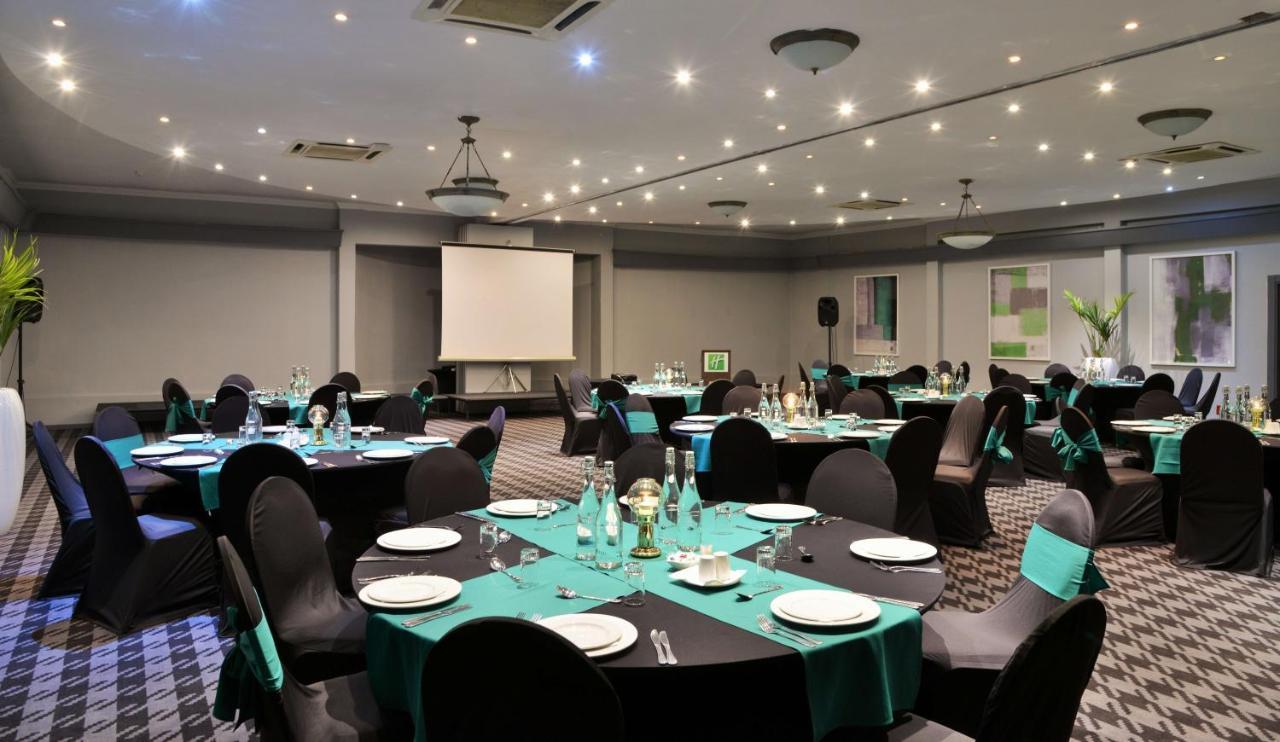 Holiday Inn Johannesburg Airport By Ihg Kempton Park Buitenkant foto