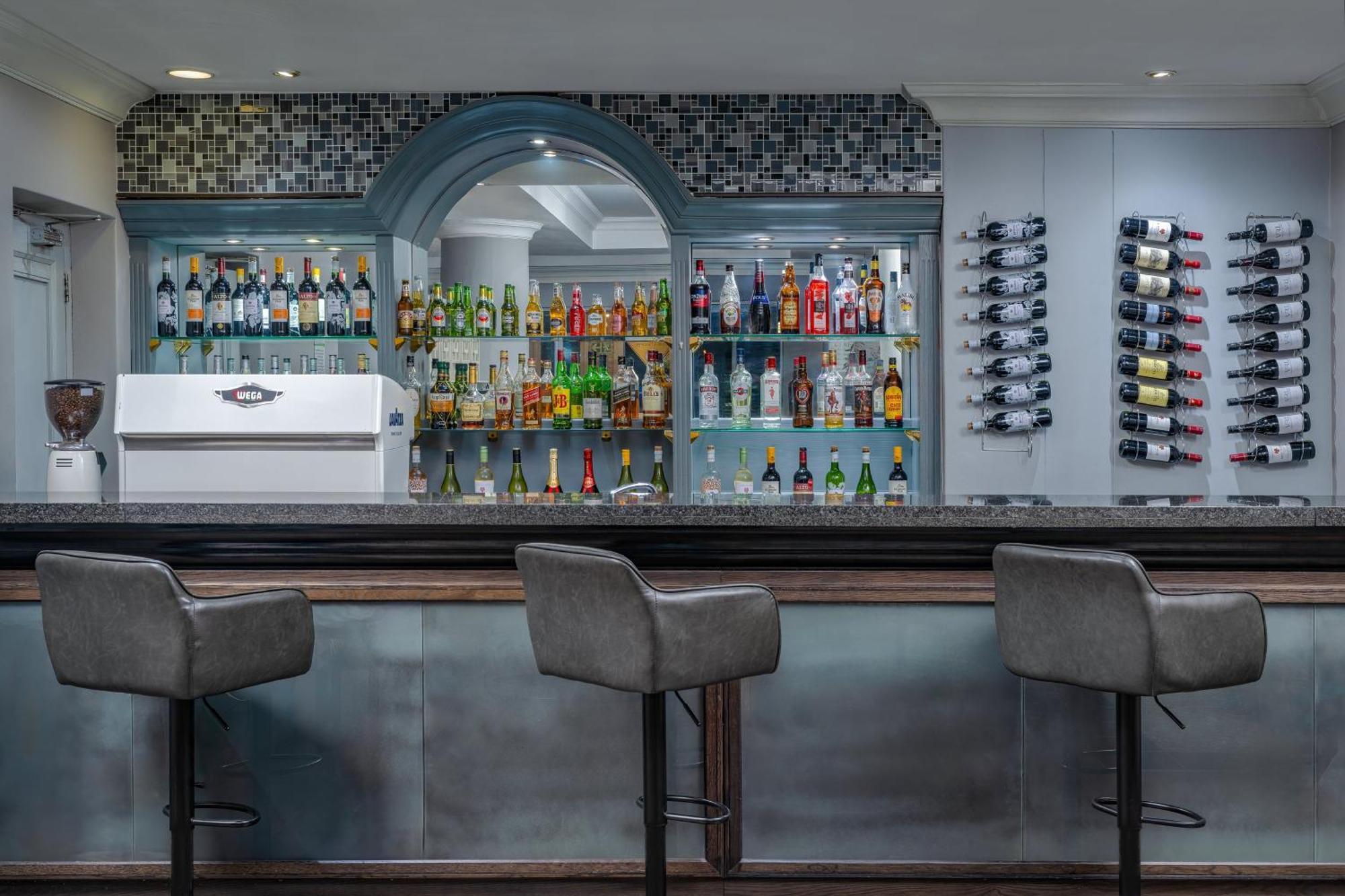 Holiday Inn Johannesburg Airport By Ihg Kempton Park Buitenkant foto
